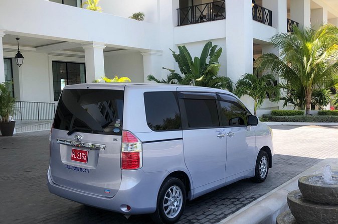 Montego Bay Airport Transfers ( Round Trip-Montego Bay Hotels) - Why the $60 group price can make sense