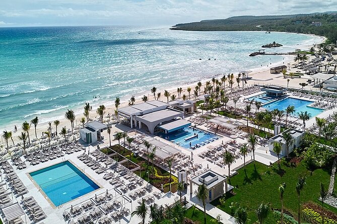 Montego Bay Airport Transfers to Hotels in Falmouth/ Trelawny - Comfort, safety, and the private vehicle