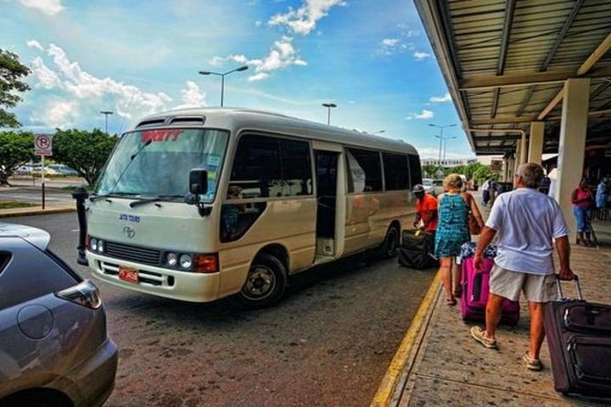 Montego Bay Airport Transfers to Negril Hotels - The road from Montego Bay to Negril