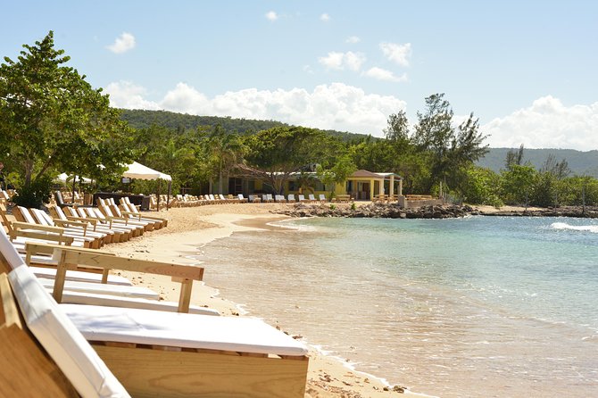 Montego Bay: Bamboo Beach Break - A straightforward beach day from Montego Bay