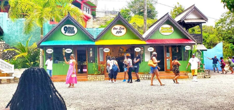 Montego Bay: Bob Marley Tour to 9 Mile, St. Ann - Why Bob Marley’s 9 Mile Matters
