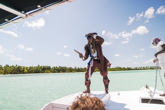 Montego Bay Catamaran: Snorkel Tour with Open Bar & Reggae DJ - Cruising the coast from 2 Kent Ave