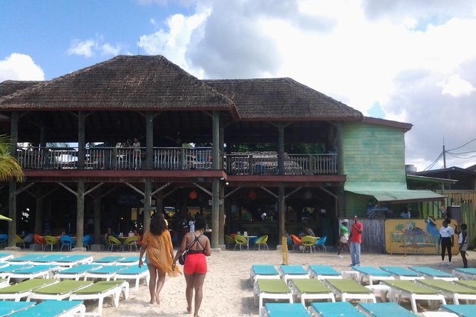 Montego Bay Excursion Negril 7 Miles Beach, Rick's Cafe and Time Square Shopping - What the $135.50 Price Covers