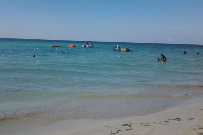 Montego Bay Excursion Negril 7 Miles Beach, Rick's Cafe and Time Square Shopping - Cancellation and Booking Details to Keep in Mind