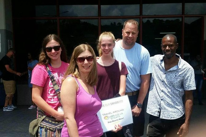 Montego Bay Hotels Private Airport Round Trip Transfers - Meet-and-greet service that takes the guesswork out