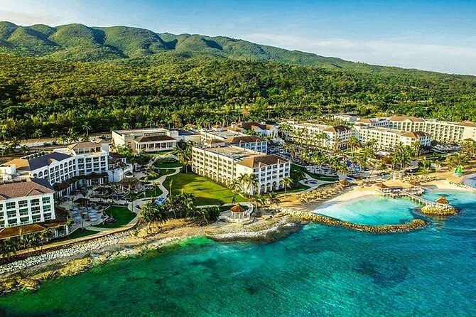 Montego Bay Jamaica Airport Transfer to Hotels in Montego Bay - One-way arrival or round-trip planning