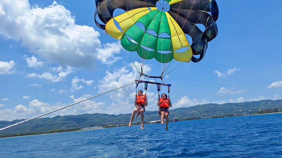 Montego Bay: Parasailing and Jet Ski Combo with Pickup - Is $165 a fair price?