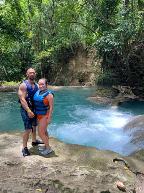 Montego Bay: Private Dunn's River Falls and Blue Hole Tour - Who will get the most from this tour