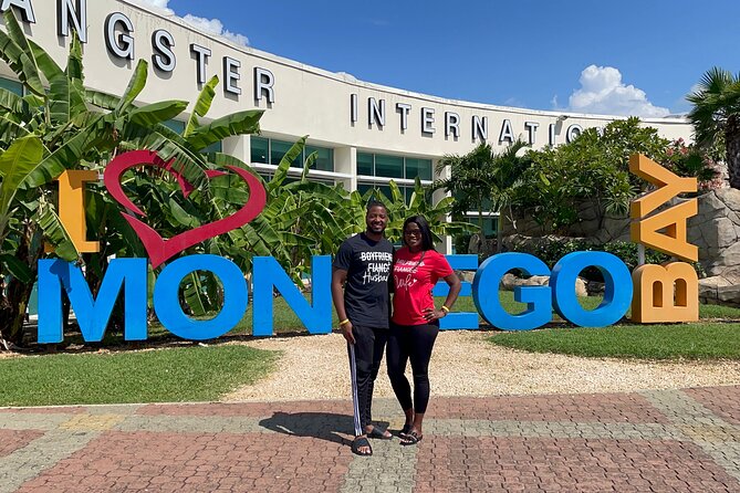Montego Bay Private Taxi & Airport Transfers - Meeting Deron at Sangster International Airport