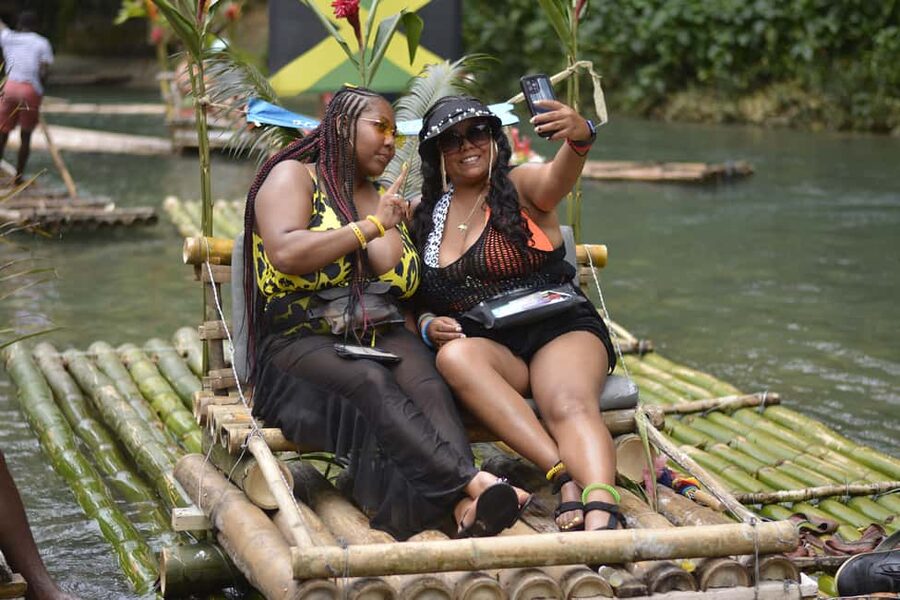 Montego Bay: River Rafting and Limestone Foot Massage - The drivers and guides matter here