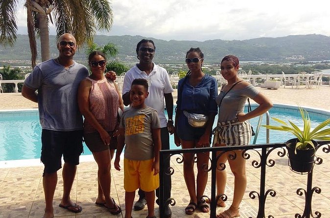 Montego Bay Scenic Tour - St James Parish Church and a shorter historic pause