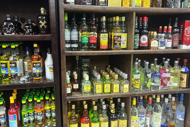 Montego Bay Sightseeing, Souvenir Shopping and local food hunt - Why the guide can shape the experience
