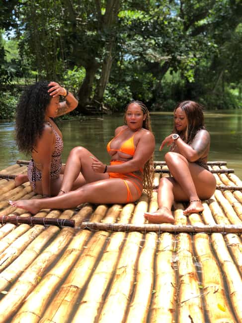Montegobay: Rafting Tour with Limestone Massage - What the bamboo raft ride feels like