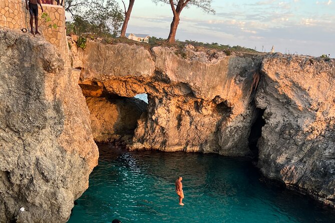 Negril 7 Mile Beach and Ricks Cafe Tour - Three hours on Negril’s 7 Mile Beach