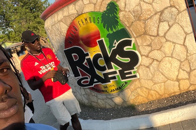 Negril 7 Mile Beach and Ricks Cafe Tour - Rick’s Café, cliffs, and the sunset hour