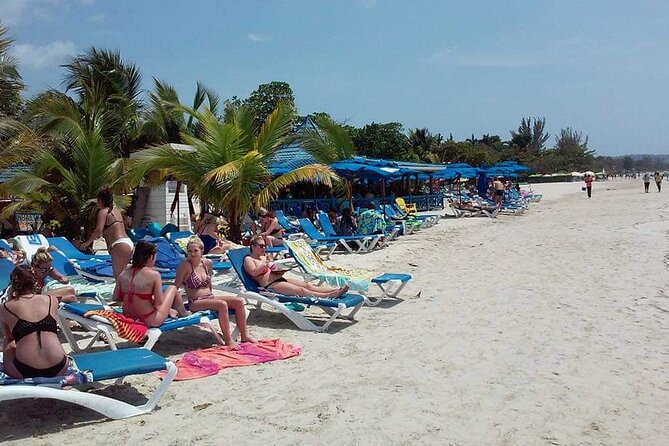 Negril 7 Miles Beach and Rick's Cafe Tour - Two hours on Negril’s famous Seven Mile Beach