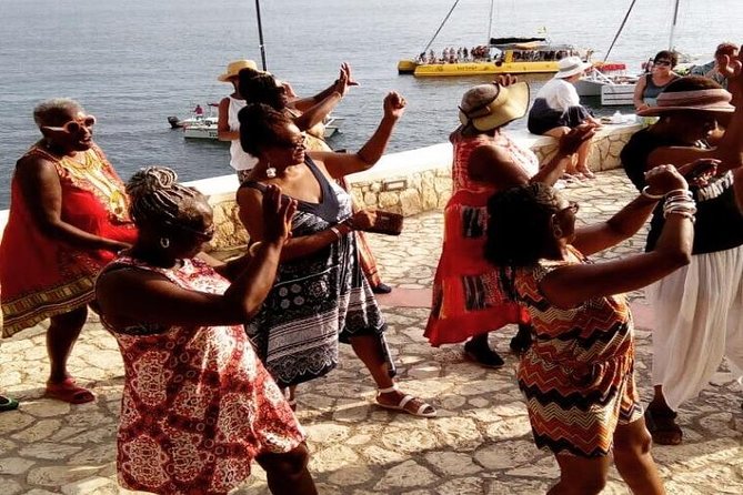 Negril Beach Experience & Rick's Cafe from Negril - Two hours at Seven Mile Beach