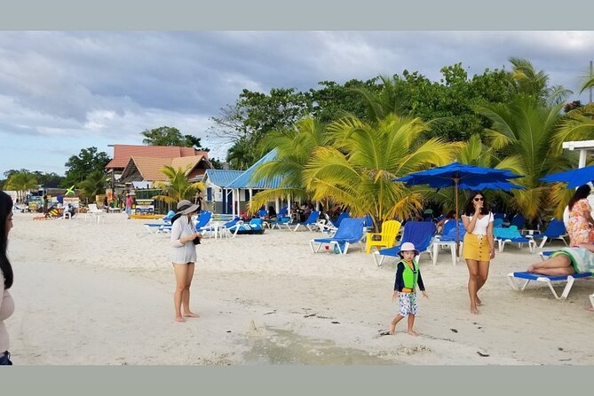 Negril Beach & Rick's Cafe Tour - From Montego Bay to Negril in a private vehicle