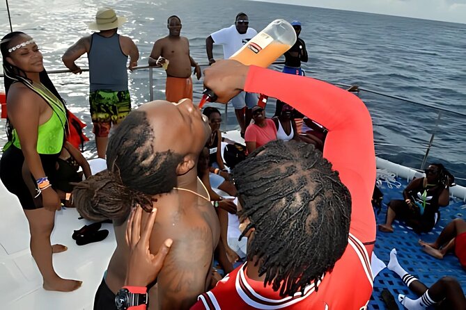 Negril Catamaran: Adults Sunset Party with Drinks & DJ - Practical tips for a smoother afternoon