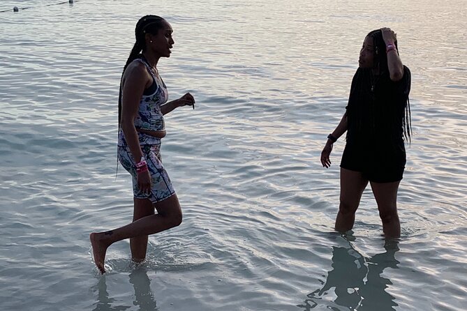 Negril Experience 1- 4 Persons - Rick’s Cafe brings the energy