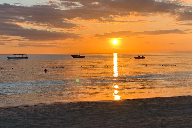 Negril Experience 1- 4 Persons - Shopping, food, and local stops