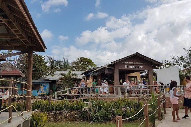 Negril One Love Bus Bar Crawl - Sunset, caves, and the best photo chances