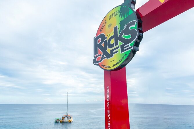 Negril PRIVATE CHARTER Catamaran (rate for 21 persons) - What the price means for your group