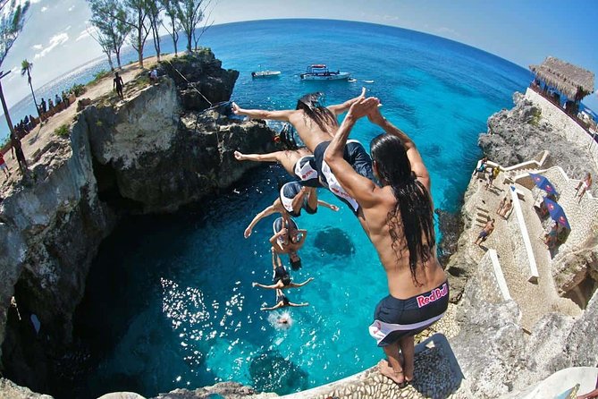 Negril Seven Miles Beach Day and Rick's Cafe Sunset Private Tour - Key Points to Know Before Booking