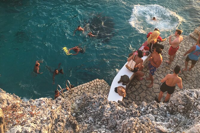 Negril Seven Miles Beach, Snorkeling, Boat Ride, Ricks Cafe Combo - What $200 per person really buys