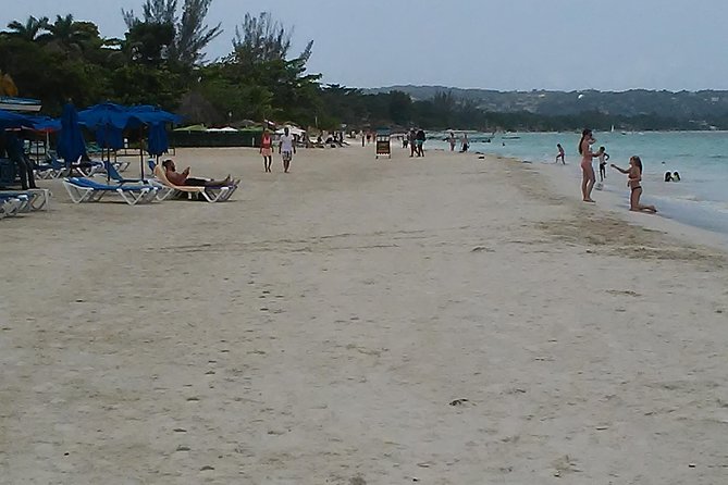 Negril seven Miles Beaches & Shopping Only | Spend more time on the Beach: - Shopping after the beach