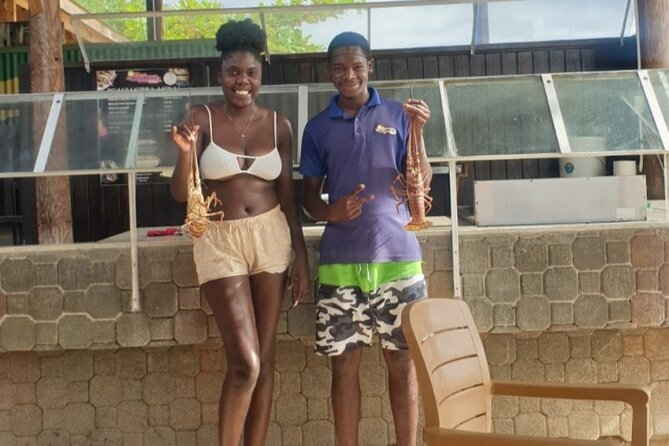 Negrils Seven Miles Beach, Rick's cafe and Parasailing Tour. - Who Should Book This Negril Tour?