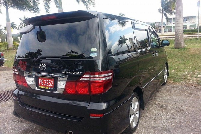 Ocean Coral Spring Airport Transfer - What the vehicle and service feel like