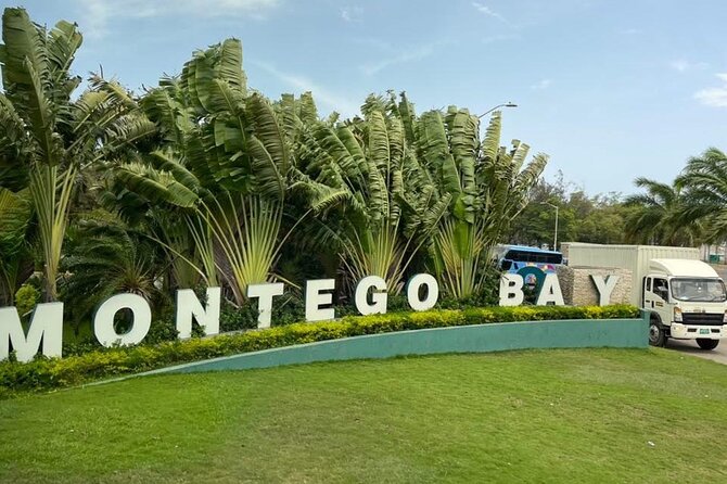 Ocean Eden bay coral spring EXCLUSIVE private airport transfer - Why the private vehicle can be worth $30
