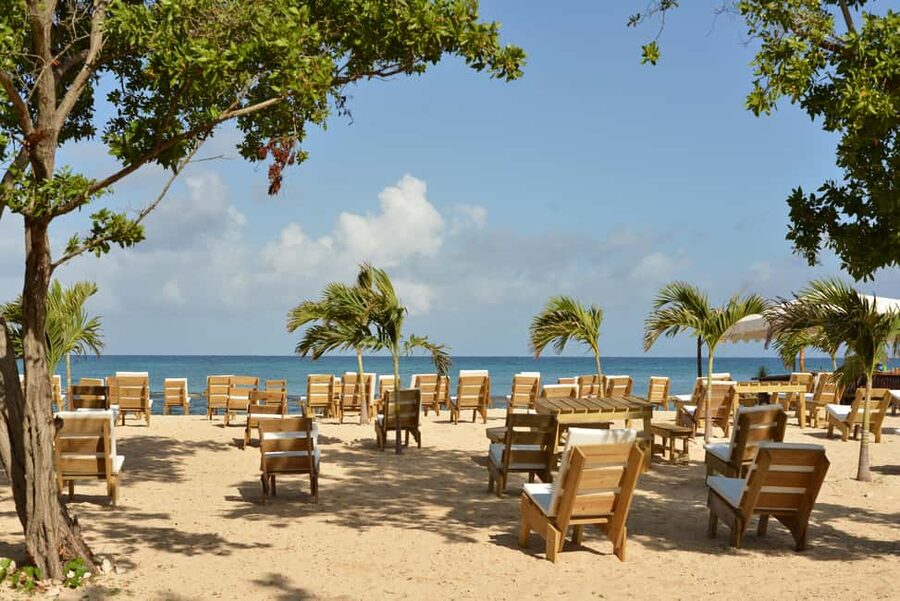 Ocho Rios: Bamboo Beach Club & Dunn’s River Falls - A four-course lunch with six included drinks