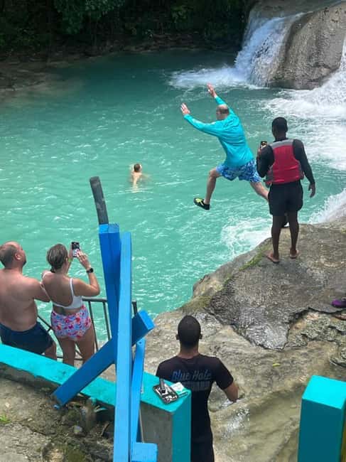 Ocho Rios : Blue Hole and Sightseeing Tour - What the strongest feedback tells you