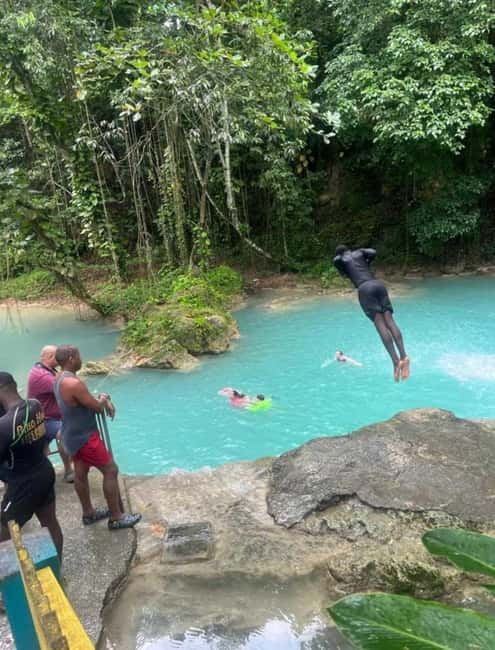Ocho Rios : Blue Hole and Sightseeing Tour - Who will enjoy this tour most