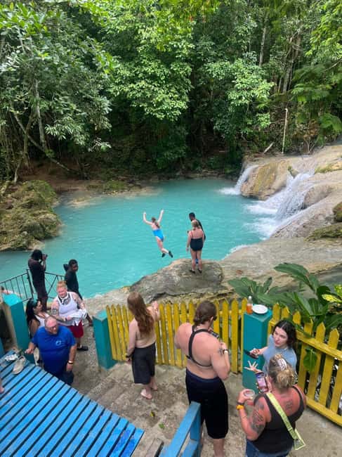 Ocho Rios : Blue Hole and Sightseeing Tour - Arriving at Jamaica’s Blue Hole