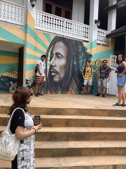 Ocho Rios: Bob Marley Museum and Nine Mile Guided Tour - Leaving Ocho Rios for the Jamaican countryside