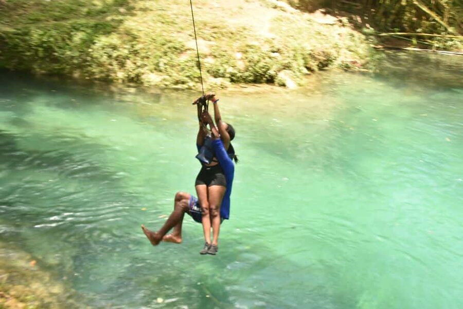 Ocho Rios: Dunn's River Falls and Blue Hole Combo Tour - Key points to know before you book