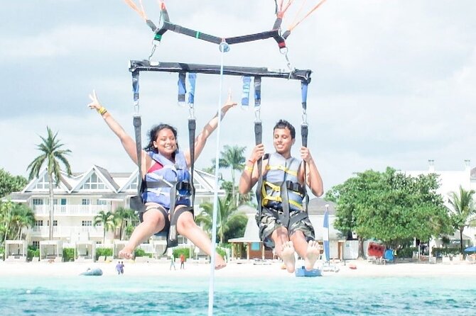 Parasailing, Blue Hole Mineral Spring, Seven Mile Beach - Who will enjoy this tour most