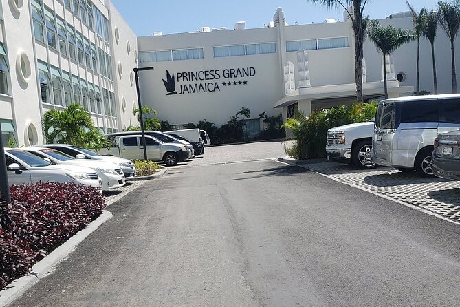 Princess Grand Jamaica Private Airport Transfer from Montego Bay - Booking ahead and handling a change of plans