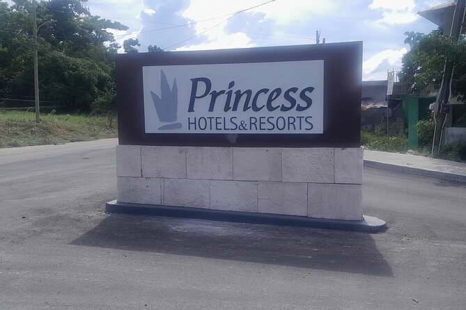 Princess Senses The Mangrove Airport Transfers - A 45-minute to one-hour ride with a direct purpose