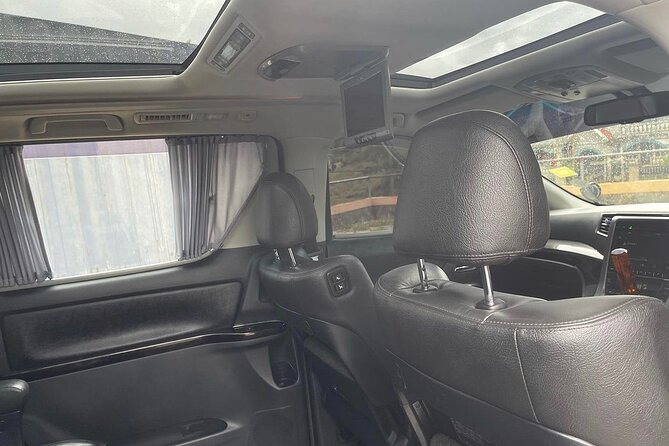 Private airport Transfer from Montego Bay To Negril - The drivers can add local character