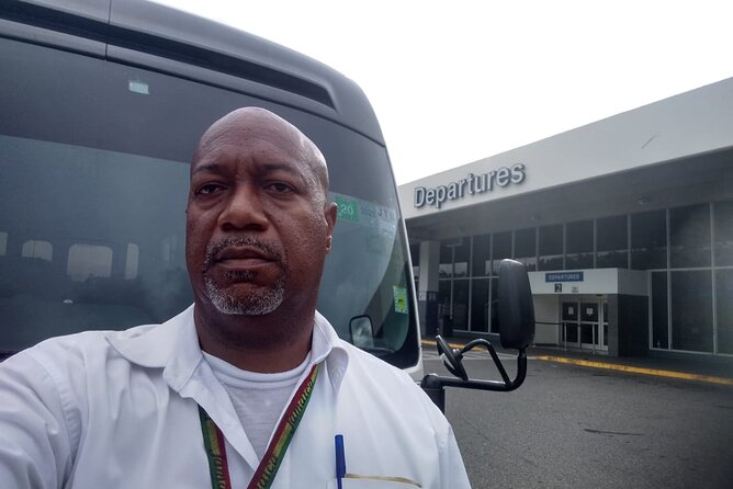 Private Airport Transfer in Montego Bay - A private car instead of a shared shuttle