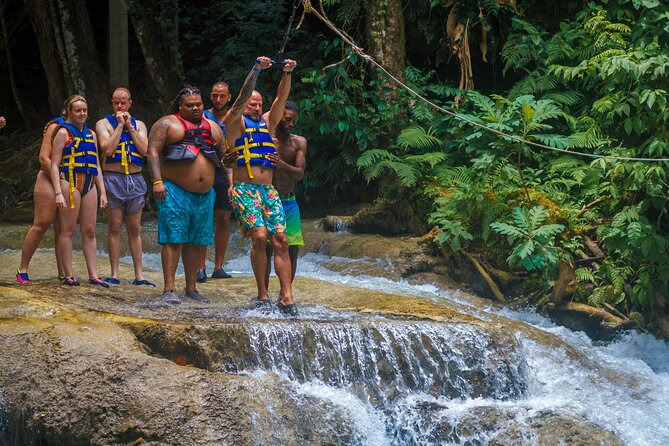 Private Airport Transfer Montego Bay To Negril - Why careful driving is one of the strongest features