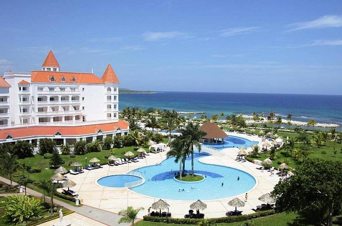Private Airport Transfer to Bahia Principe Grand Jamaica - What the high rating means in practical terms