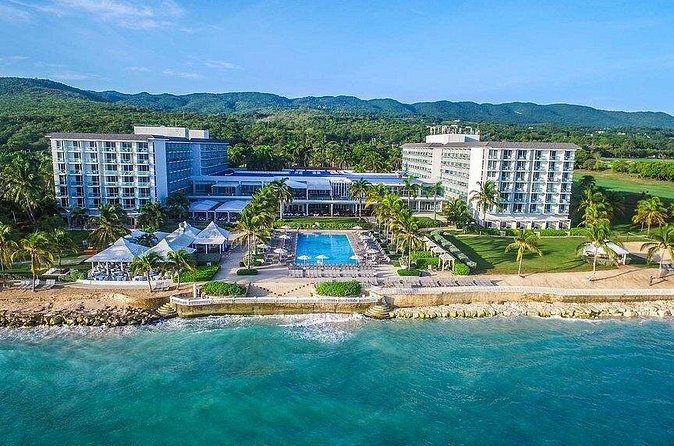 Private Airport Transfer to Dreams Rose Hall Resort - Drivers who do more than point the way