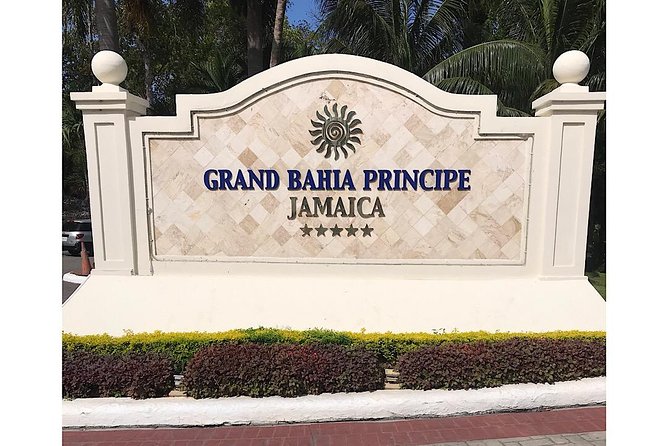 Private Airport Transfer to Grand and Luxury Bahia Principe - Who should book this transfer?