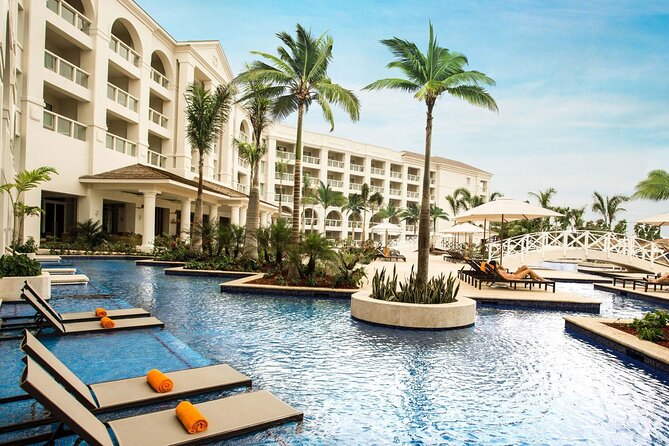 Private Airport Transfer to Hyatt Rose Hall Resort - A 12 to 15 minute ride to Rose Hall