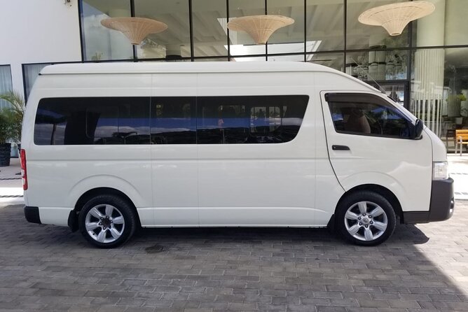 Private Airport Transfer to Iberostar Rose Hall Resort - The driver experience: Richard and personal service